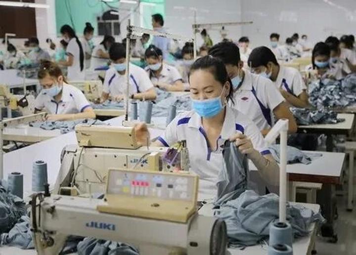 Xu hướng Mua váy hoa mà không biết 4: Hotspot Matrix tiết lộ bí quyết video viral